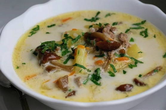 Суп с опятами и сыром