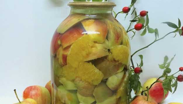 Яблочно-апельсиновый компот на зиму