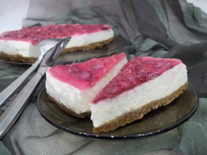 Торт без выпечки из печенья и творога - пошаговые рецепты с фото на centerforstrategy.ru