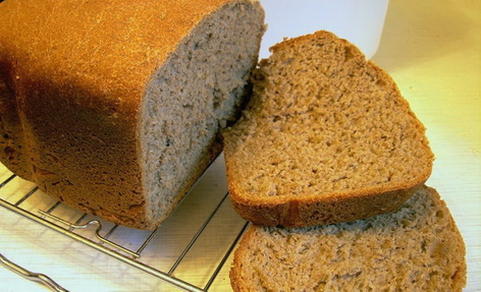 Хлеб из цельнозерновой муки в хлебопечке Редмонд