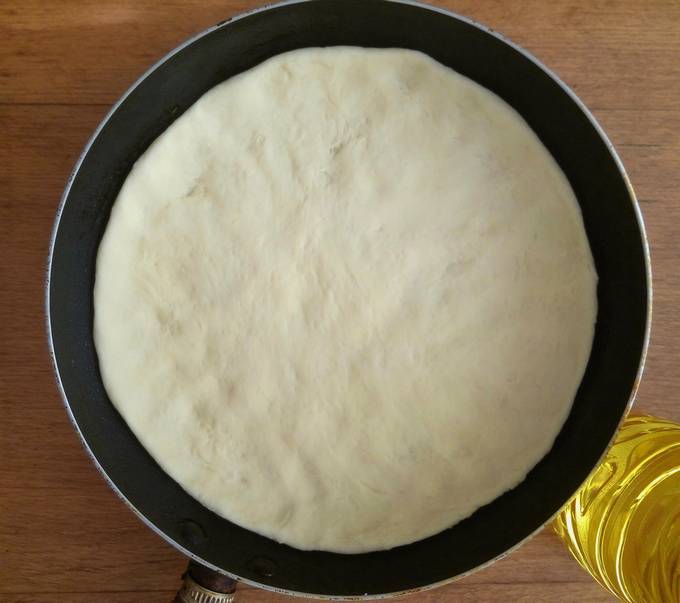 Тесто для пиццы на молоке для сковороды