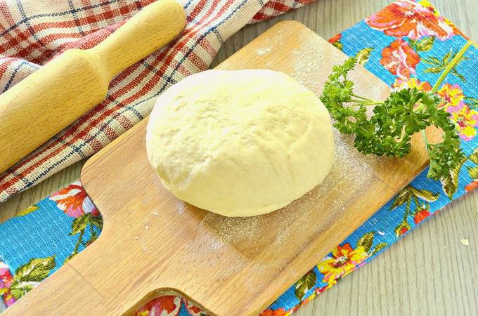 Как сделать тесто для пельменей мягким и тонким, чтобы держало начинку и сок