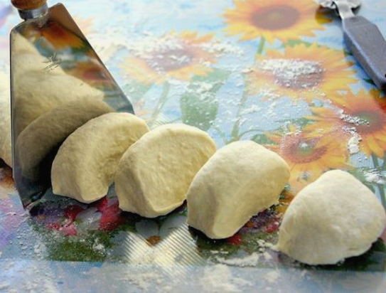 Тесто на кефире для беляшей в духовке