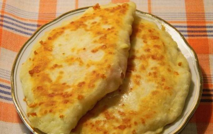 Лепешки на кефире на сковороде рецепт с фото с сыром и колбасой рецепт