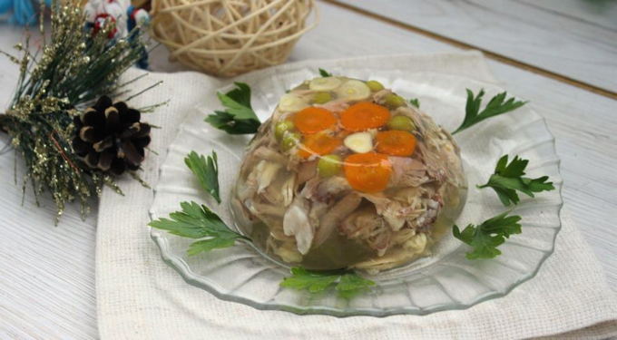 Тушеная картошка со свининой в мультиварке