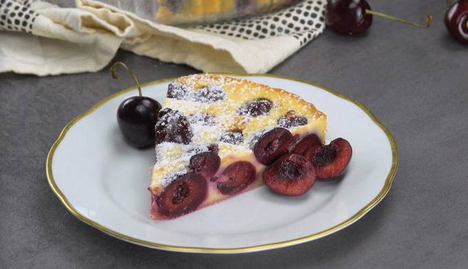 Пирог с вишней на кефире в духовке простой рецепт с фото пошагово