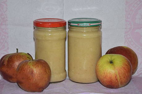 Яблочное пюре из антоновки со сливками