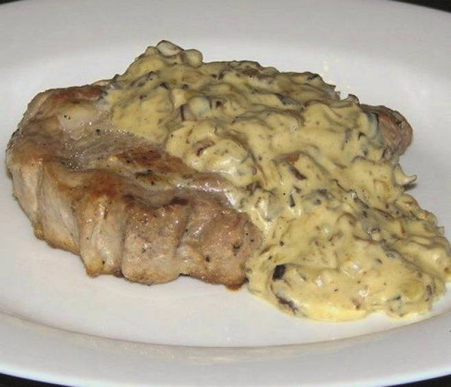 Мясо по-французски в духовке без картошки
