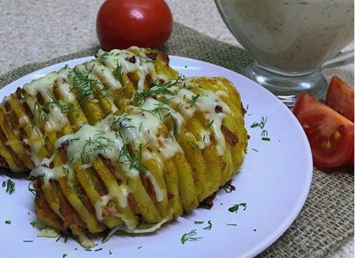 Запеченная картошка с беконом в духовке