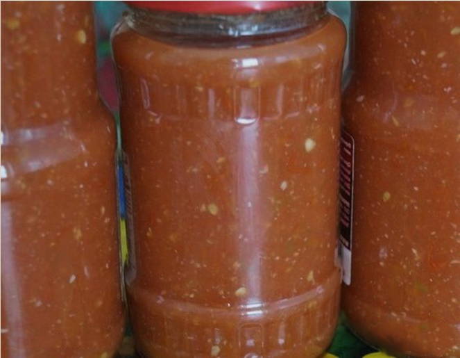 Кетчуп из помидоров с чесноком на зиму в домашних условиях