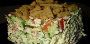 Салат с крабовыми палочками и кириешками - пошаговый рецепт с фото на slep-kostroma.ru
