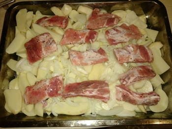 Свиные ребрышки с картошкой в духовке - 5 простых и вкусных рецептов с фото пошагово