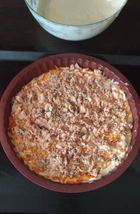 Заливной пирог с рыбными консервами - 5 простых и быстрых рецептов с фото пошагово