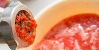 Классическая аджика из помидор и чеснока - 5 простых и вкусных рецептов с фото пошагово