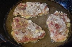 Сочные отбивные из свинины на сковороде - 5 вкусных и простых рецептов с фото пошагово