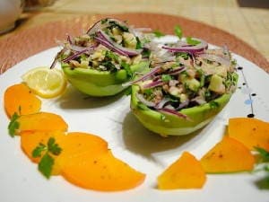 Салаты с авокадо - ТОП-5 вкусных и простых рецептов с фото пошагово