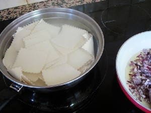 Лазанья с фаршем в духовке в домашних условиях - 5 рецептов с фото пошагово