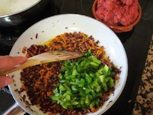 Лазанья с фаршем в духовке в домашних условиях - 5 рецептов с фото пошагово