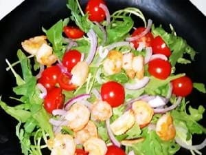 Салат с авокадо и креветками - 5 очень вкусных рецептов с фото пошагово