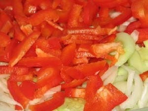 Салат на зиму из огурцов и сладкого перца - 5 рецептов с фото пошагово