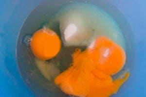 Тонкие блины с дырочками на воде с яйцами - 5 рецептов с фото пошагово