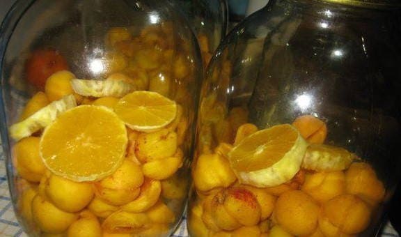 Компот из абрикосов и апельсина на зиму