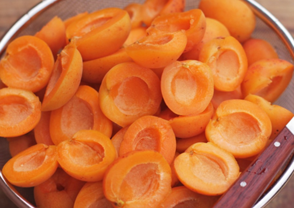 Варенье-пятиминутка из абрикосов без косточек на зиму