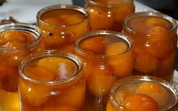 Варенье из целых абрикосов без косточек дольками