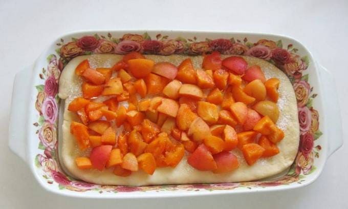 Дрожжевой пирог с абрикосами рецепты в духовке