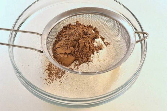 Кекс с какао в микроволновке