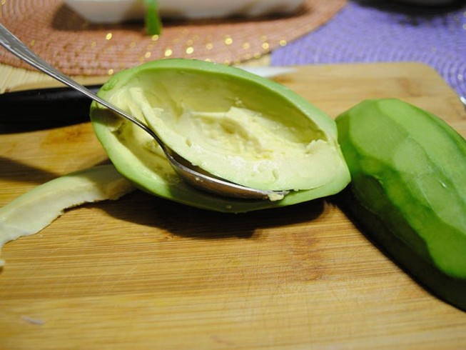 Салат с авокадо в домашних условиях
