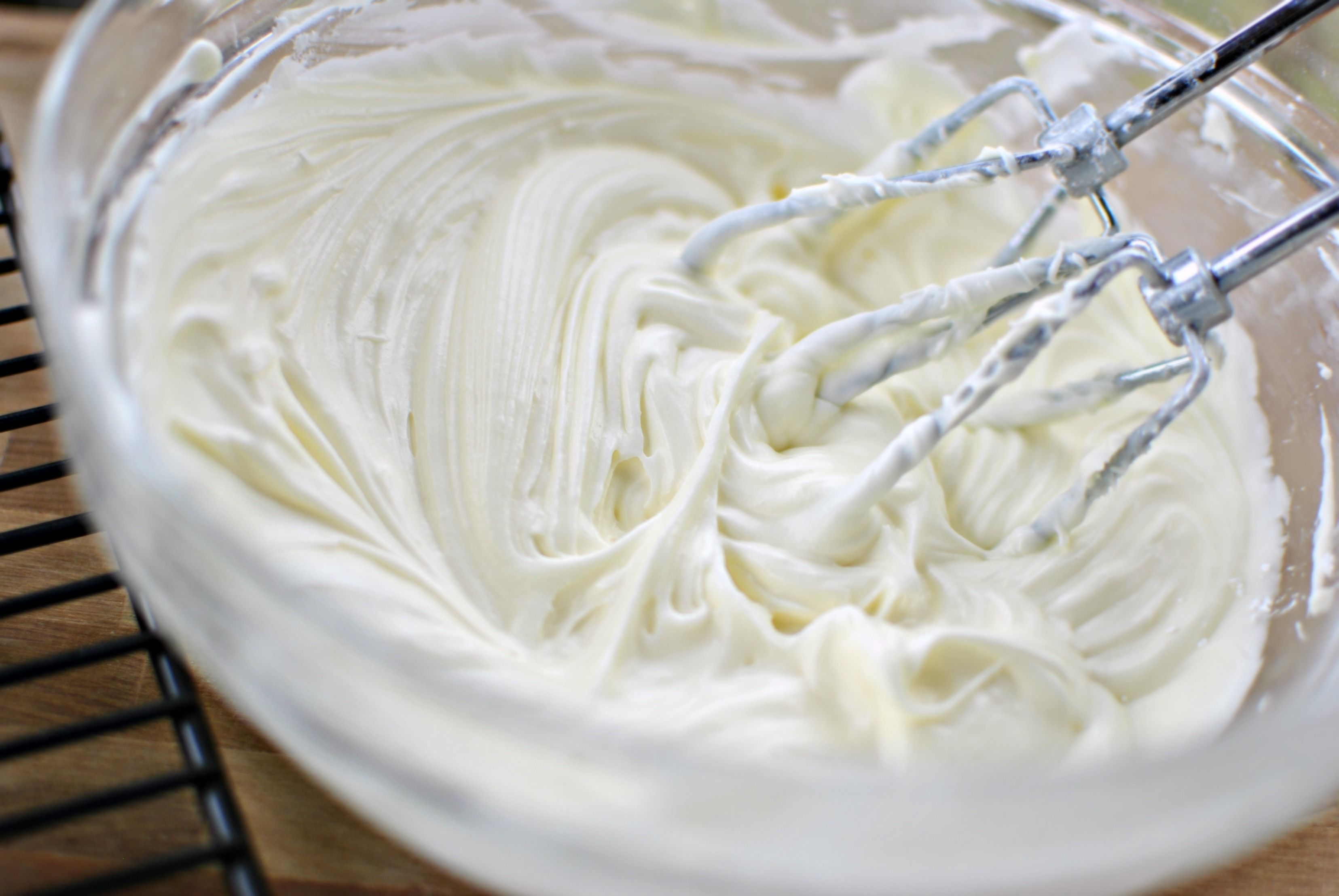 Густой крем для торта для украшения простой с фото в домашних