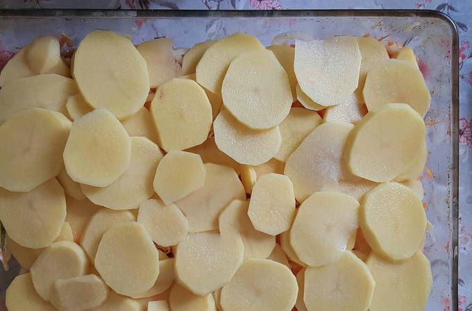 Скумбрия запеченная в духовке с картошкой