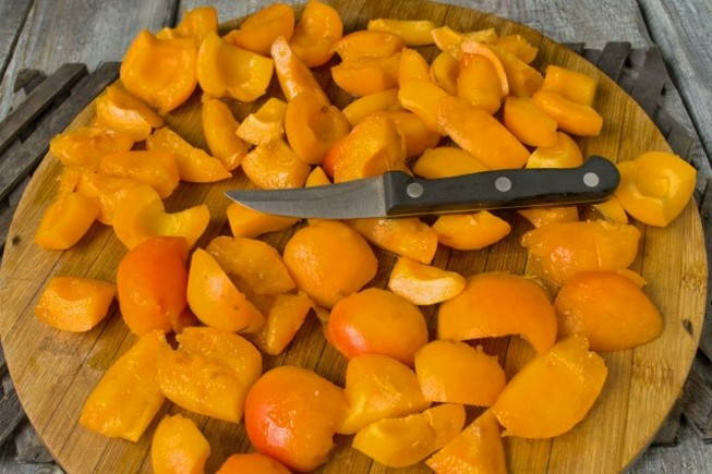 Варенье из абрикосов с желирующим сахаром