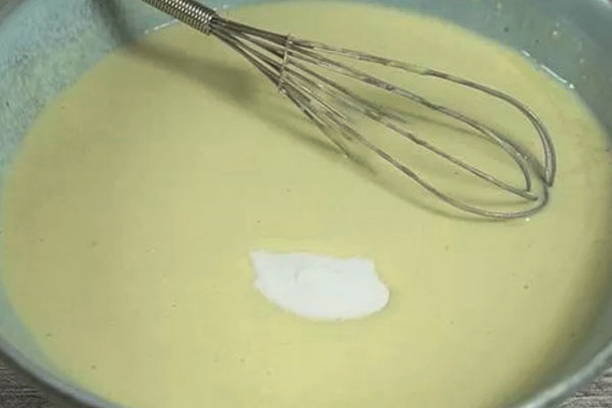 Блины на йогурте с кипятком