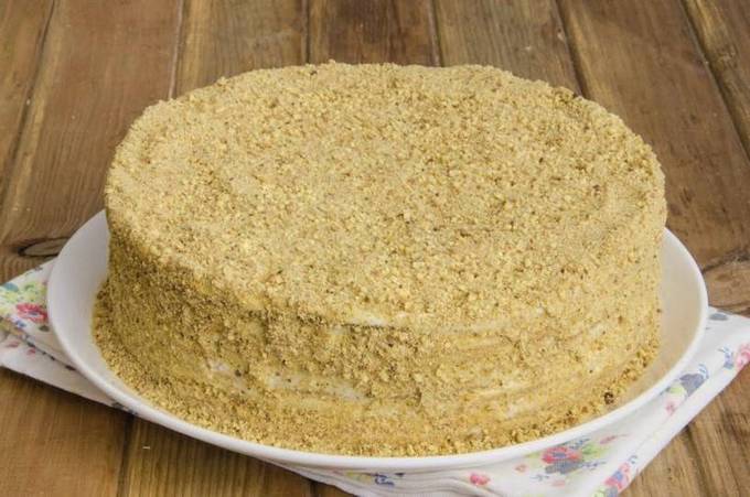 Рецепт: Торт «Медовик» — ароматный десерт для уютного чаепития