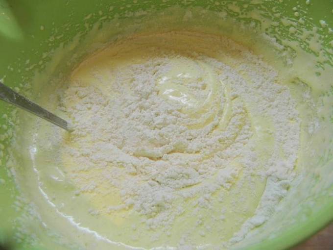 Бисквит с йогуртовым кремом