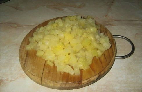 Салат с курицей и ананасами рецепт с фото пошагово