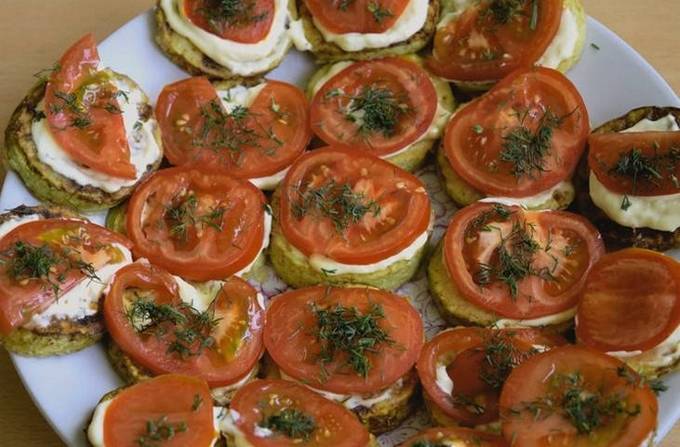 Рецепт кабачков с помидорами и чесноком