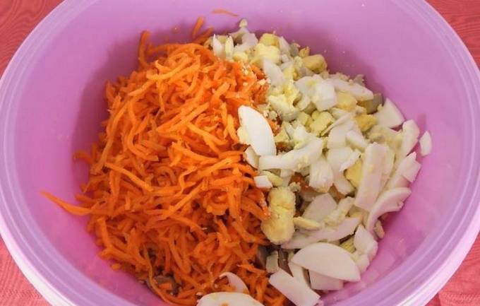 Салат с языком и корейской морковкой