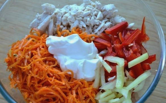 Салат с курицей и корейской морковью