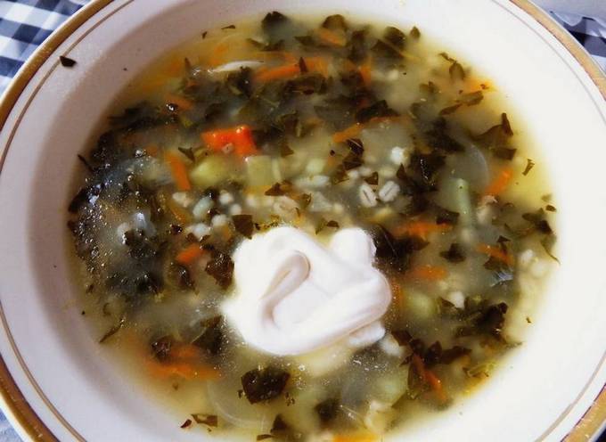 Щавелевый суп с перловкой