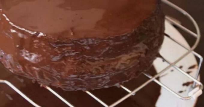 Бисквитный торт шоколадный
