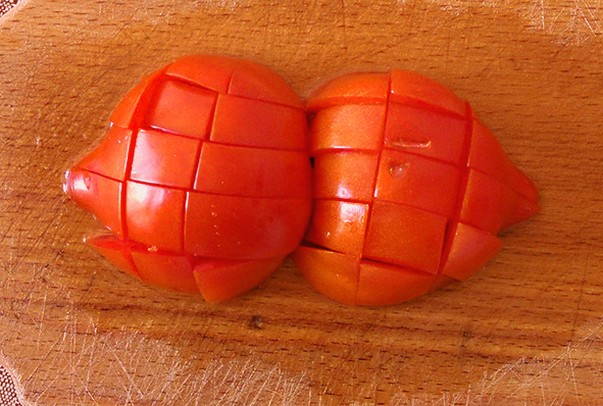 Кабачковая икра с помидорами на сковороде