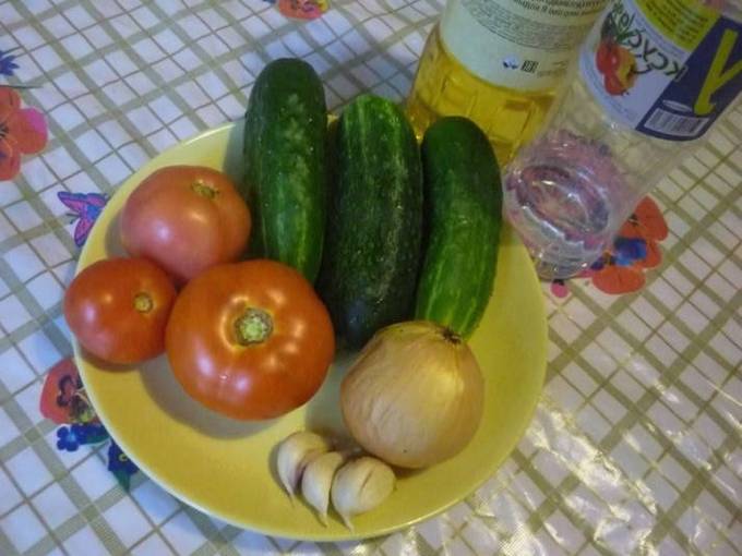 Салат из огурцов, помидоров и лука на зиму