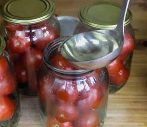 Маринованные помидоры на 1 литровую банку