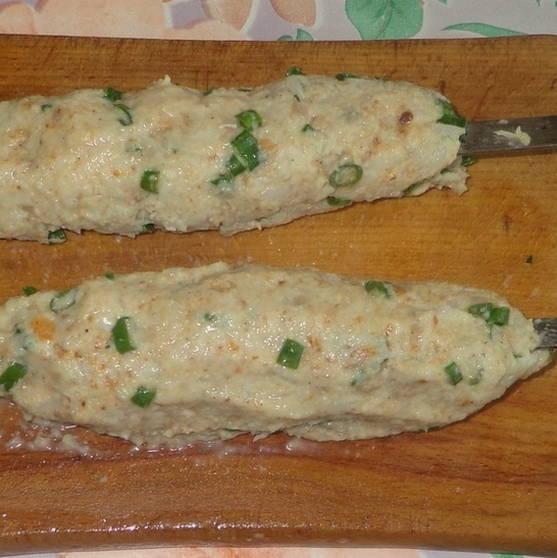Люля-кебаб из рыбы на мангале