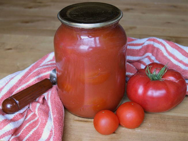 Помидоры, маринованные в томатном соусе на зиму - пошаговый фоторецепт