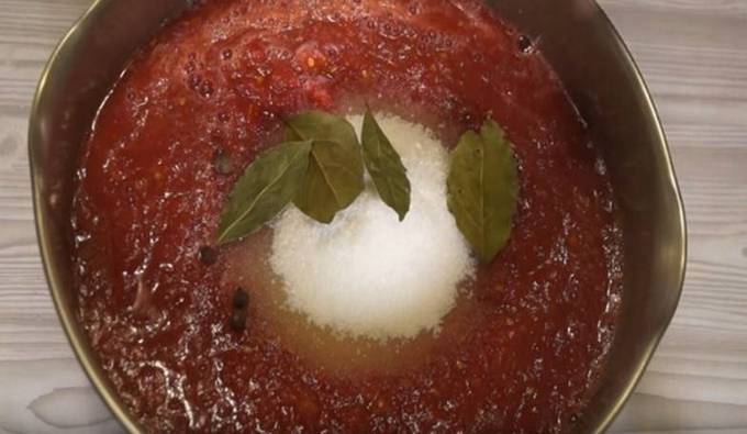 Помидоры в томатном соусе без стерилизации