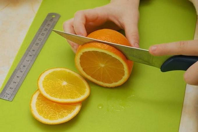 Фанта на зиму из абрикос апельсина и лимона